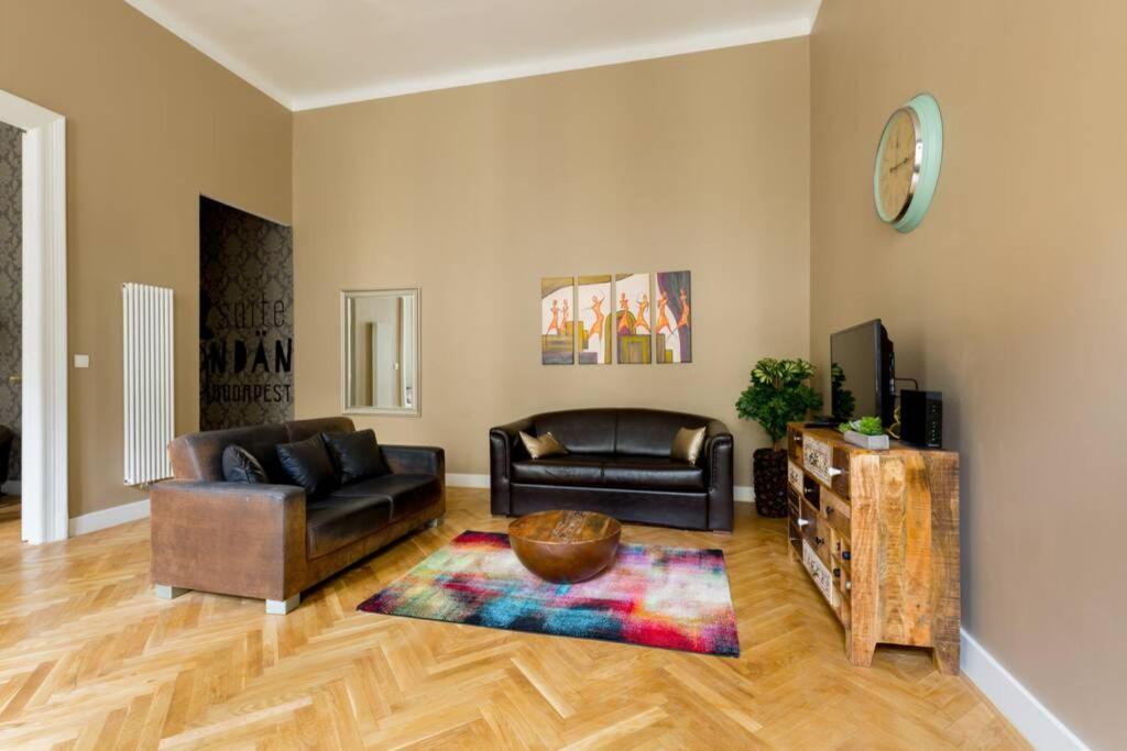 The Suite Mondain Apartment Budapest Exterior foto